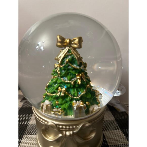 New Sugar & Snow Christmas Tree Snow Glob LED, Gold Bow Base. - Picture 3 of 4